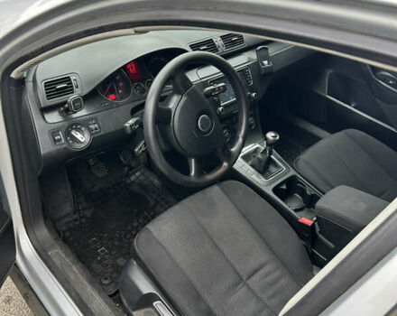 Серый Фольксваген Пассат, объемом двигателя 1.6 л и пробегом 267 тыс. км за 5000 $, фото 10 на Automoto.ua