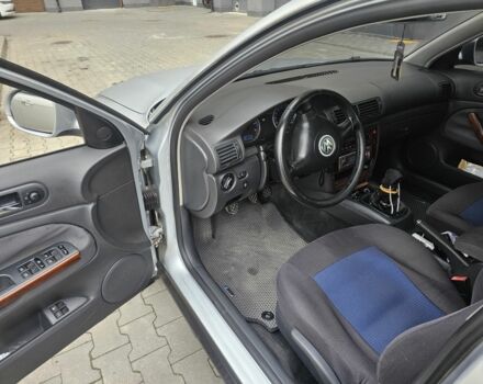 Серый Фольксваген Пассат, объемом двигателя 2 л и пробегом 295 тыс. км за 4600 $, фото 10 на Automoto.ua