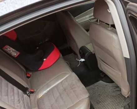 Сірий Фольксваген Пассат, об'ємом двигуна 2 л та пробігом 231 тис. км за 6650 $, фото 2 на Automoto.ua