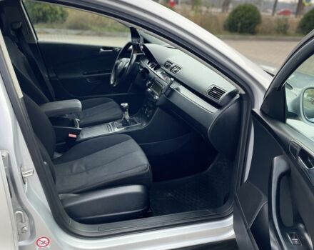 Серый Фольксваген Пассат, объемом двигателя 2 л и пробегом 400 тыс. км за 2650 $, фото 14 на Automoto.ua