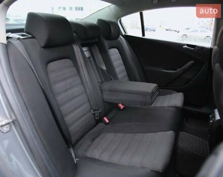 Серый Фольксваген Пассат, объемом двигателя 1.98 л и пробегом 307 тыс. км за 5800 $, фото 8 на Automoto.ua