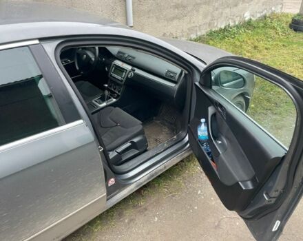 Сірий Фольксваген Пассат, об'ємом двигуна 2 л та пробігом 500 тис. км за 2400 $, фото 5 на Automoto.ua