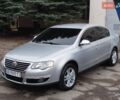 Серый Фольксваген Пассат, объемом двигателя 2 л и пробегом 350 тыс. км за 5800 $, фото 1 на Automoto.ua