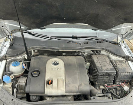 Серый Фольксваген Пассат, объемом двигателя 1.6 л и пробегом 267 тыс. км за 5000 $, фото 13 на Automoto.ua