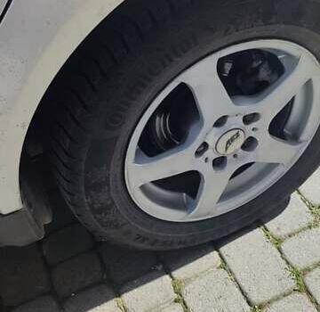 Серый Фольксваген Пассат, объемом двигателя 1.8 л и пробегом 240 тыс. км за 5300 $, фото 9 на Automoto.ua