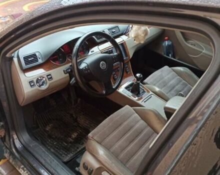 Сірий Фольксваген Пассат, об'ємом двигуна 2 л та пробігом 231 тис. км за 6650 $, фото 4 на Automoto.ua