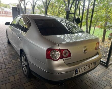 Сірий Фольксваген Пассат, об'ємом двигуна 2 л та пробігом 400 тис. км за 2350 $, фото 1 на Automoto.ua