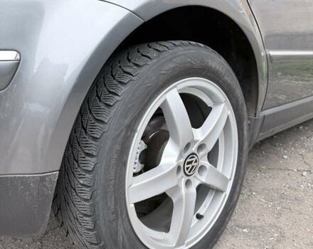 Серый Фольксваген Пассат, объемом двигателя 1.78 л и пробегом 230 тыс. км за 5000 $, фото 5 на Automoto.ua