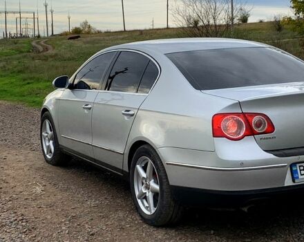 Сірий Фольксваген Пассат, об'ємом двигуна 2 л та пробігом 241 тис. км за 6500 $, фото 4 на Automoto.ua