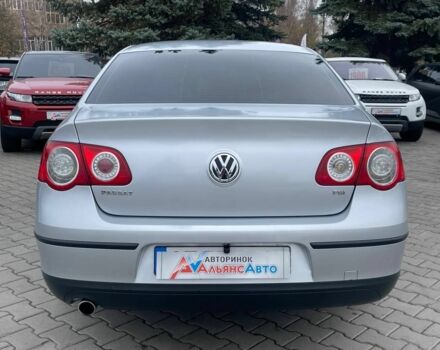 Серый Фольксваген Пассат, объемом двигателя 1.6 л и пробегом 236 тыс. км за 6400 $, фото 5 на Automoto.ua