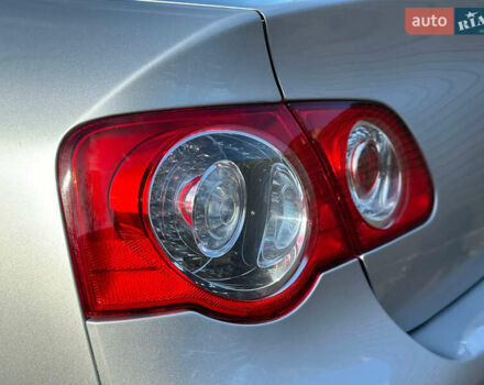 Серый Фольксваген Пассат, объемом двигателя 1.98 л и пробегом 238 тыс. км за 5300 $, фото 9 на Automoto.ua