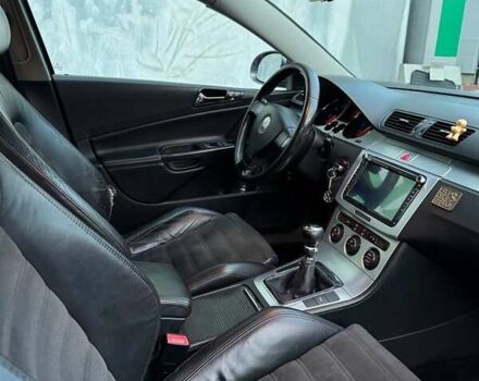 Серый Фольксваген Пассат, объемом двигателя 1.97 л и пробегом 318 тыс. км за 5300 $, фото 9 на Automoto.ua