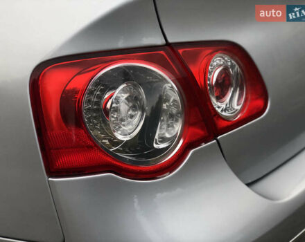 Сірий Фольксваген Пассат, об'ємом двигуна 1.6 л та пробігом 207 тис. км за 6300 $, фото 7 на Automoto.ua