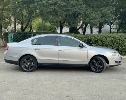 Сірий Фольксваген Пассат, об'ємом двигуна 2 л та пробігом 322 тис. км за 5600 $, фото 3 на Automoto.ua