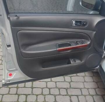 Серый Фольксваген Пассат, объемом двигателя 1.8 л и пробегом 240 тыс. км за 5300 $, фото 4 на Automoto.ua