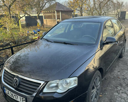 Серый Фольксваген Пассат, объемом двигателя 2 л и пробегом 350 тыс. км за 4999 $, фото 3 на Automoto.ua