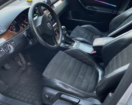 Сірий Фольксваген Пассат, об'ємом двигуна 2 л та пробігом 322 тис. км за 5600 $, фото 4 на Automoto.ua