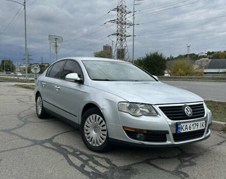 Серый Фольксваген Пассат, объемом двигателя 1.6 л и пробегом 267 тыс. км за 5000 $, фото 6 на Automoto.ua