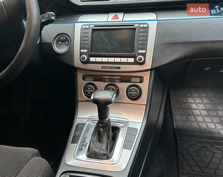 Сірий Фольксваген Пассат, об'ємом двигуна 2 л та пробігом 251 тис. км за 4999 $, фото 16 на Automoto.ua