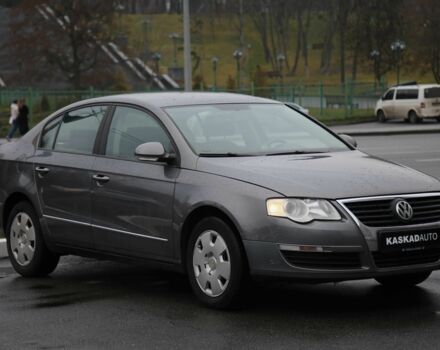 Сірий Фольксваген Пассат, об'ємом двигуна 2 л та пробігом 307 тис. км за 5800 $, фото 2 на Automoto.ua