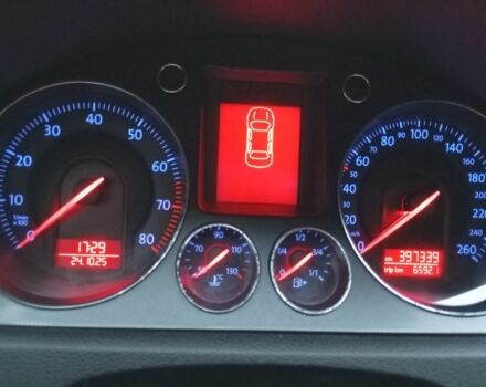 Сірий Фольксваген Пассат, об'ємом двигуна 1.6 л та пробігом 396 тис. км за 3900 $, фото 6 на Automoto.ua