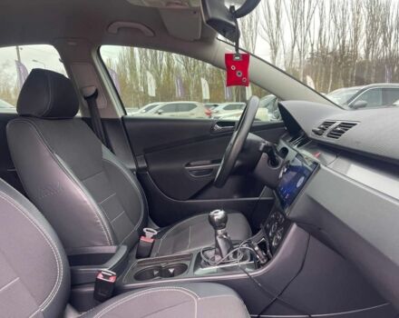 Серый Фольксваген Пассат, объемом двигателя 1.6 л и пробегом 236 тыс. км за 6400 $, фото 15 на Automoto.ua