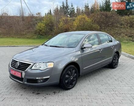 Серый Фольксваген Пассат, объемом двигателя 1.6 л и пробегом 185 тыс. км за 5950 $, фото 5 на Automoto.ua