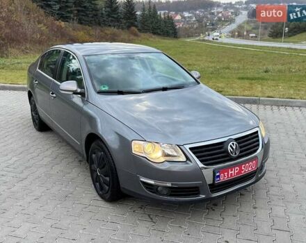 Серый Фольксваген Пассат, объемом двигателя 1.6 л и пробегом 185 тыс. км за 5950 $, фото 8 на Automoto.ua