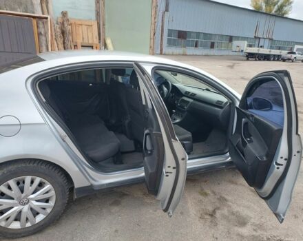 Серый Фольксваген Пассат, объемом двигателя 2 л и пробегом 275 тыс. км за 5200 $, фото 6 на Automoto.ua