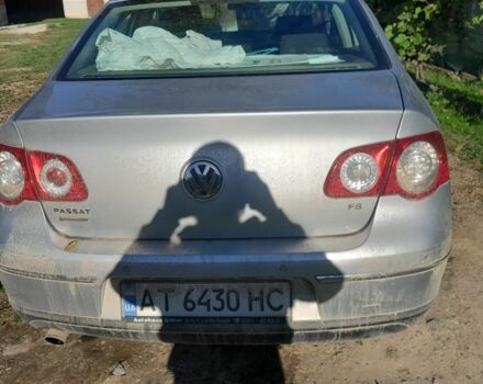 Серый Фольксваген Пассат, объемом двигателя 1.6 л и пробегом 280 тыс. км за 4000 $, фото 1 на Automoto.ua