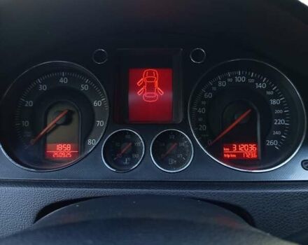 Серый Фольксваген Пассат, объемом двигателя 1.98 л и пробегом 312 тыс. км за 5650 $, фото 22 на Automoto.ua