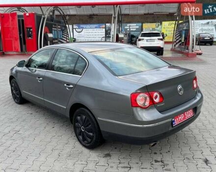 Серый Фольксваген Пассат, объемом двигателя 1.6 л и пробегом 185 тыс. км за 5950 $, фото 3 на Automoto.ua