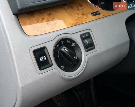 Сірий Фольксваген Пассат, об'ємом двигуна 1.6 л та пробігом 207 тис. км за 6300 $, фото 32 на Automoto.ua