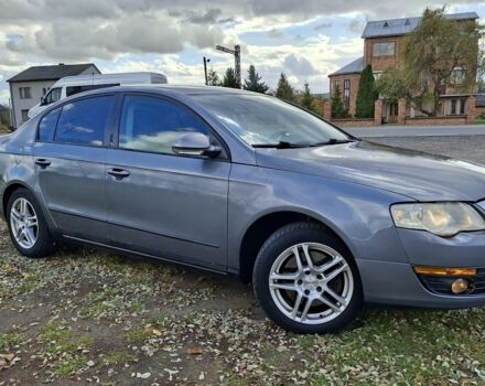 Серый Фольксваген Пассат, объемом двигателя 1.6 л и пробегом 256 тыс. км за 5300 $, фото 1 на Automoto.ua