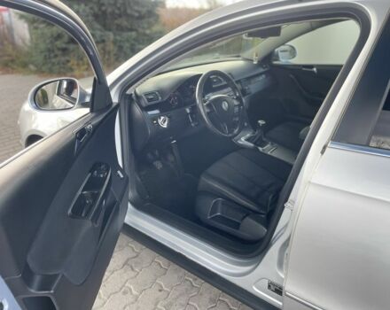 Сірий Фольксваген Пассат, об'ємом двигуна 2 л та пробігом 400 тис. км за 2650 $, фото 8 на Automoto.ua