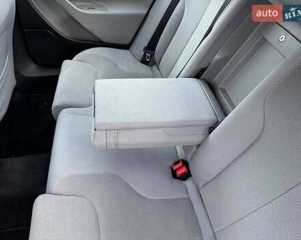 Серый Фольксваген Пассат, объемом двигателя 1.6 л и пробегом 185 тыс. км за 5950 $, фото 31 на Automoto.ua