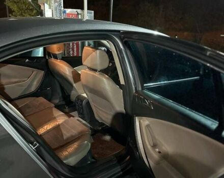 Серый Фольксваген Пассат, объемом двигателя 1.6 л и пробегом 319 тыс. км за 7100 $, фото 9 на Automoto.ua