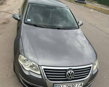 Серый Фольксваген Пассат, объемом двигателя 1.6 л и пробегом 319 тыс. км за 7100 $, фото 1 на Automoto.ua