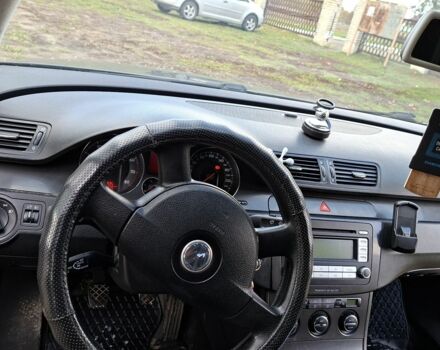 Серый Фольксваген Пассат, объемом двигателя 1.6 л и пробегом 256 тыс. км за 5300 $, фото 7 на Automoto.ua