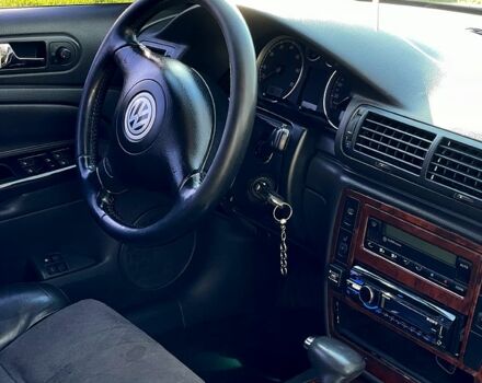 Серый Фольксваген Пассат, объемом двигателя 1.8 л и пробегом 270 тыс. км за 5400 $, фото 8 на Automoto.ua