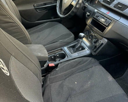 Серый Фольксваген Пассат, объемом двигателя 2 л и пробегом 350 тыс. км за 4999 $, фото 14 на Automoto.ua