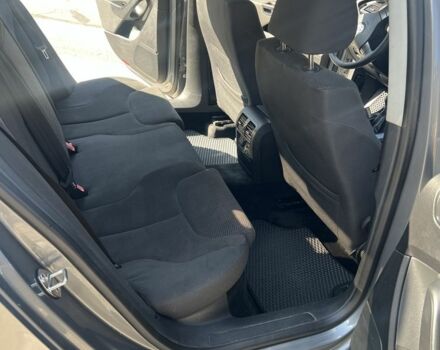 Фольксваген Пассат 2006 в Харькове на Automoto.ua Серый Фольксваген Пассат, объемом двигателя 2 л и пробегом 343 тыс. км за 6700 $, фото 4 на Automoto.ua