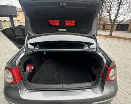 Серый Фольксваген Пассат, объемом двигателя 1.97 л и пробегом 436 тыс. км за 6000 $, фото 20 на Automoto.ua