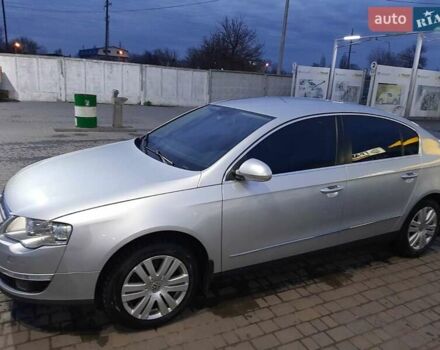 Серый Фольксваген Пассат, объемом двигателя 2 л и пробегом 250 тыс. км за 7150 $, фото 2 на Automoto.ua