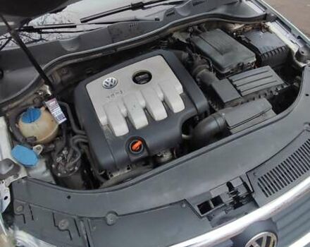 Серый Фольксваген Пассат, объемом двигателя 1.97 л и пробегом 304 тыс. км за 5000 $, фото 17 на Automoto.ua