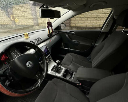 Сірий Фольксваген Пассат, об'ємом двигуна 2 л та пробігом 294 тис. км за 5900 $, фото 7 на Automoto.ua