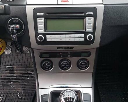 Сірий Фольксваген Пассат, об'ємом двигуна 1.6 л та пробігом 140 тис. км за 6500 $, фото 6 на Automoto.ua