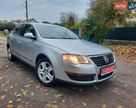 Серый Фольксваген Пассат, объемом двигателя 1.6 л и пробегом 175 тыс. км за 6850 $, фото 86 на Automoto.ua