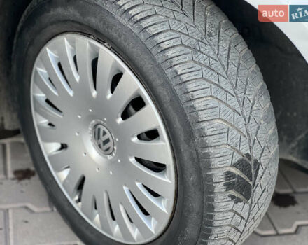 Серый Фольксваген Пассат, объемом двигателя 1.6 л и пробегом 227 тыс. км за 5599 $, фото 55 на Automoto.ua