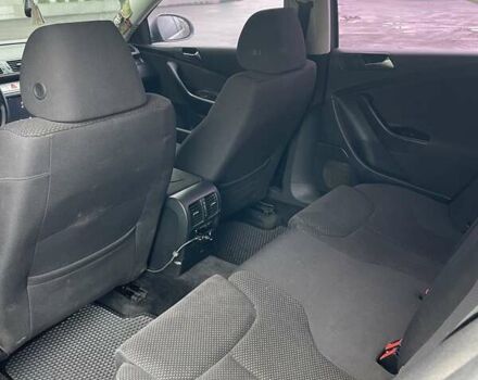 Серый Фольксваген Пассат, объемом двигателя 1.6 л и пробегом 256 тыс. км за 5800 $, фото 9 на Automoto.ua